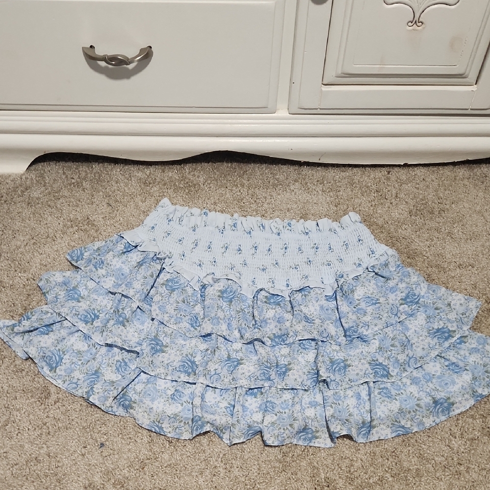 ARULA Blue Floral Ruffle Mini Skirt